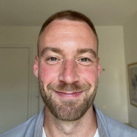 Portrait d'un habitant de la ville haute ayant comparé ses devis de diagnostic à Angoulême